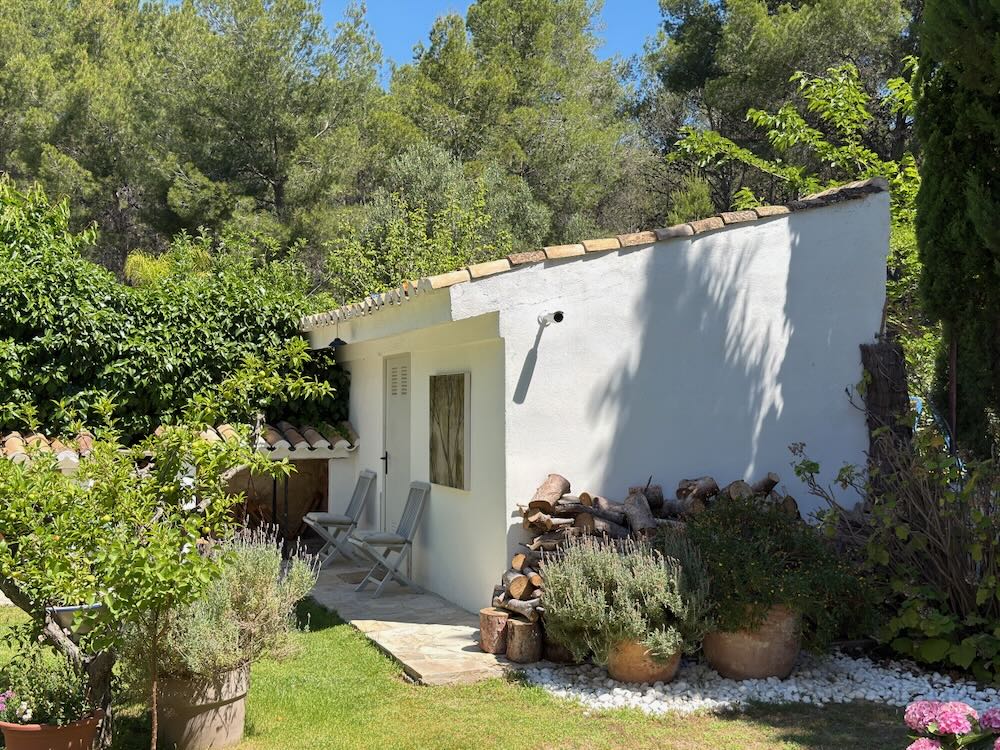 Property 2504 - Image 32